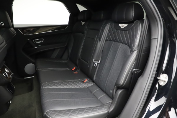 Used 2018 Bentley Bentayga W12 Signature for sale Sold at Bentley Greenwich in Greenwich CT 06830 24