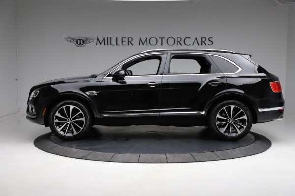 Used 2018 Bentley Bentayga W12 Signature for sale Sold at Bentley Greenwich in Greenwich CT 06830 3