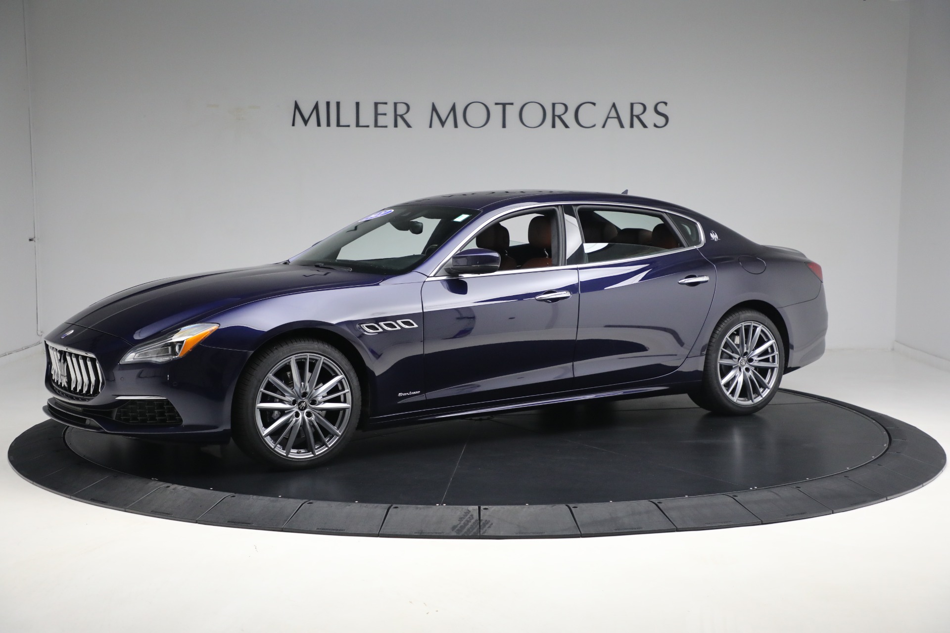 Used 2021 Maserati Quattroporte S Q4 GranLusso for sale Sold at Bentley Greenwich in Greenwich CT 06830 1