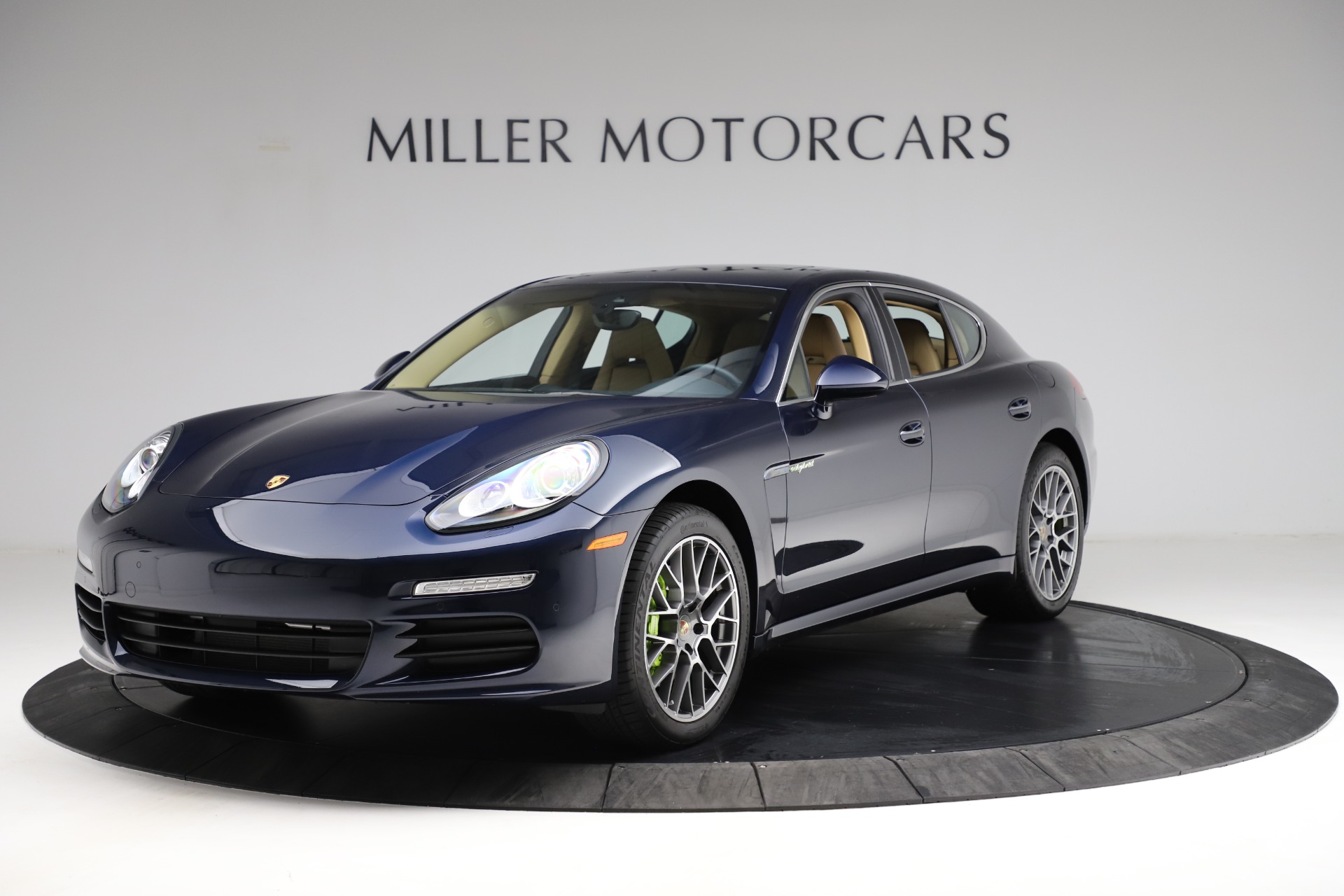 Used 2016 Porsche Panamera S E-Hybrid for sale Sold at Bentley Greenwich in Greenwich CT 06830 1