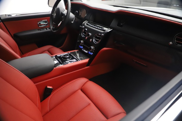 New 2021 Rolls-Royce Cullinan Black Badge for sale Sold at Bentley Greenwich in Greenwich CT 06830 17