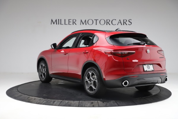 New 2021 Alfa Romeo Stelvio Sprint for sale Sold at Bentley Greenwich in Greenwich CT 06830 5