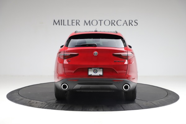 New 2021 Alfa Romeo Stelvio Sprint for sale Sold at Bentley Greenwich in Greenwich CT 06830 7
