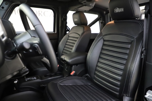 Used 2018 Jeep Wrangler JK Rubicon for sale Sold at Bentley Greenwich in Greenwich CT 06830 15