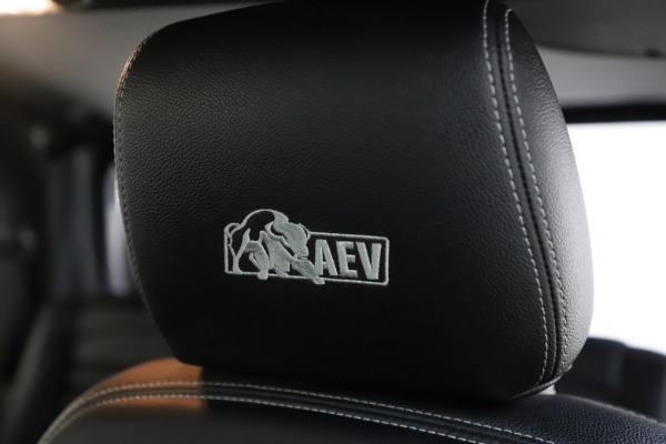 Used 2018 Jeep Wrangler JK Rubicon for sale Sold at Bentley Greenwich in Greenwich CT 06830 18