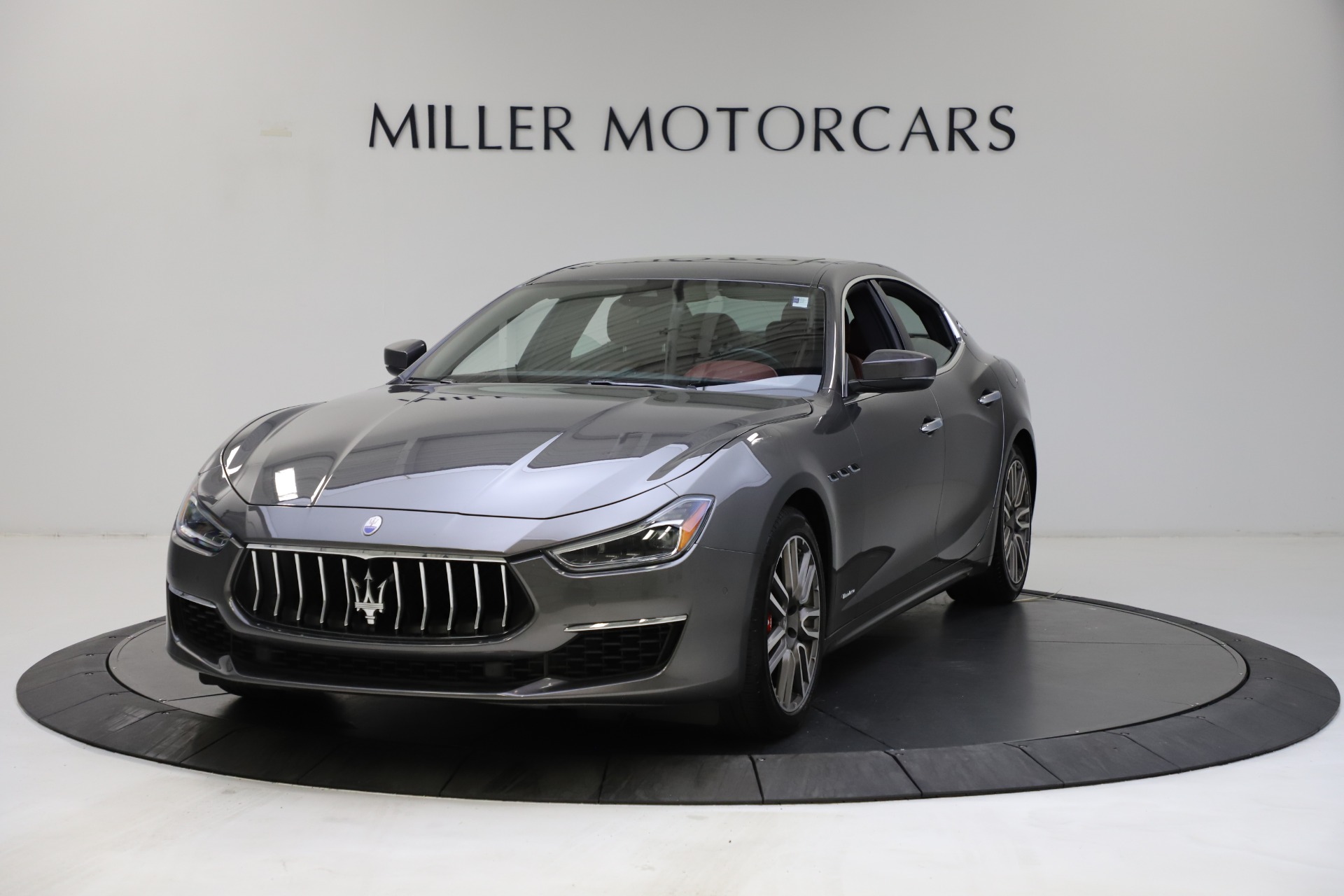 Used 2018 Maserati Ghibli SQ4 GranLusso for sale Sold at Bentley Greenwich in Greenwich CT 06830 1