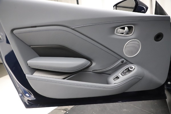 New 2021 Aston Martin Vantage Roadster for sale Sold at Bentley Greenwich in Greenwich CT 06830 23