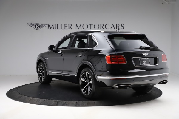 Used 2018 Bentley Bentayga Onyx Edition for sale Sold at Bentley Greenwich in Greenwich CT 06830 5