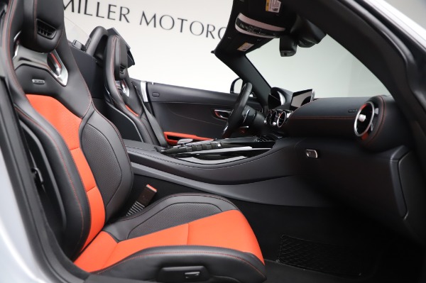 Used 2020 Mercedes-Benz AMG GT Roadster for sale Sold at Bentley Greenwich in Greenwich CT 06830 27