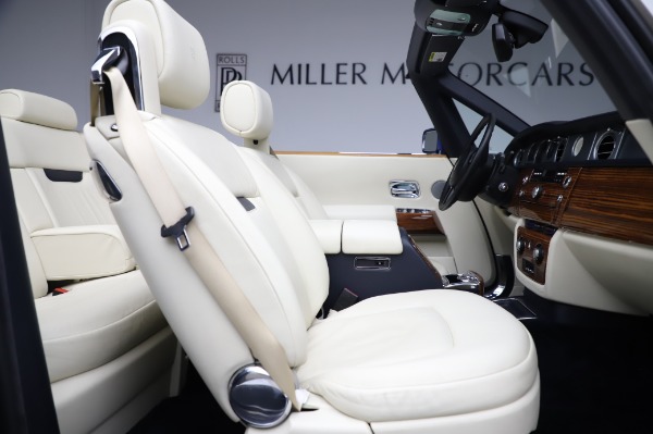 Used 2009 Rolls-Royce Phantom Drophead Coupe for sale Sold at Bentley Greenwich in Greenwich CT 06830 25