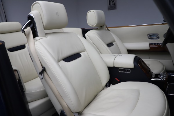 Used 2009 Rolls-Royce Phantom Drophead Coupe for sale Sold at Bentley Greenwich in Greenwich CT 06830 26