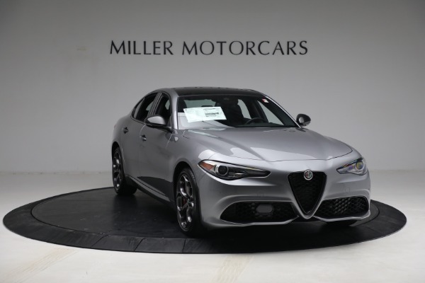 Used 2021 Alfa Romeo Giulia Ti Sport Q4 for sale Sold at Bentley Greenwich in Greenwich CT 06830 11