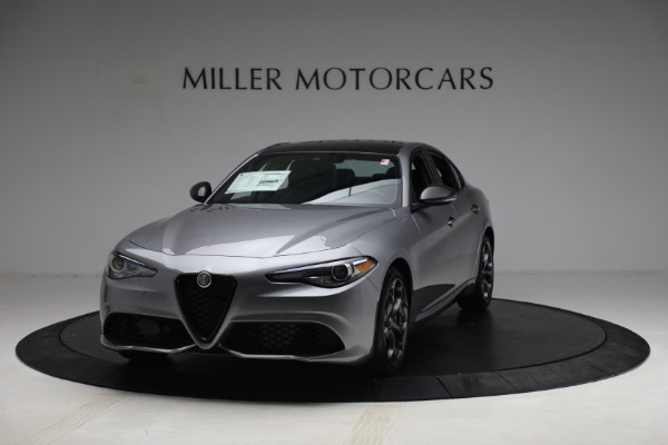 Used 2021 Alfa Romeo Giulia Ti Sport Q4 for sale Sold at Bentley Greenwich in Greenwich CT 06830 1