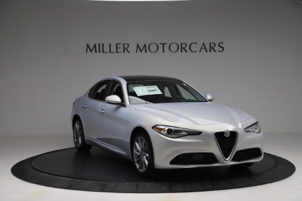 New 2021 Alfa Romeo Giulia Q4 for sale Sold at Bentley Greenwich in Greenwich CT 06830 12