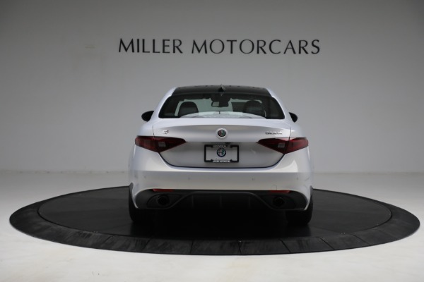 New 2021 Alfa Romeo Giulia Ti Sport Q4 for sale Sold at Bentley Greenwich in Greenwich CT 06830 5