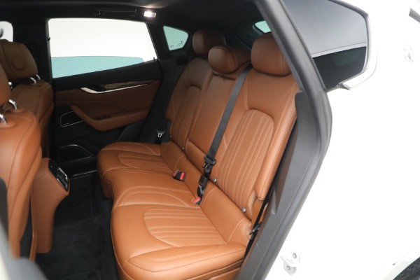 Used 2021 Maserati Levante Q4 GranLusso for sale Sold at Bentley Greenwich in Greenwich CT 06830 14