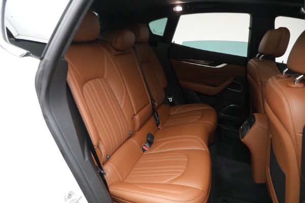Used 2021 Maserati Levante Q4 GranLusso for sale Sold at Bentley Greenwich in Greenwich CT 06830 16