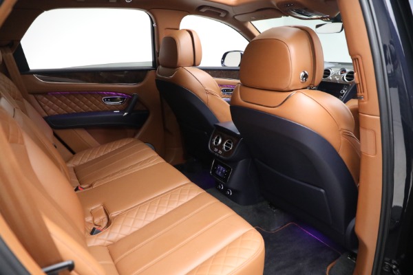 Used 2018 Bentley Bentayga W12 Signature for sale Sold at Bentley Greenwich in Greenwich CT 06830 27