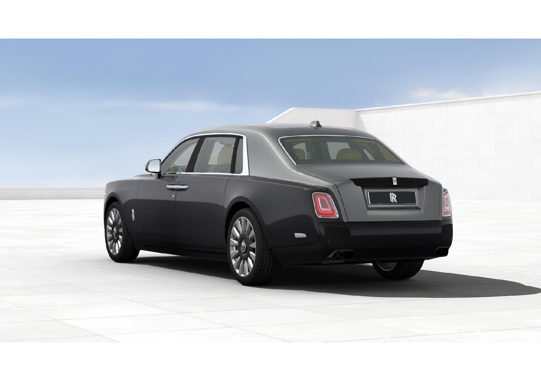 Chi tiết Rolls Royce Phantom kèm giá bán 092023