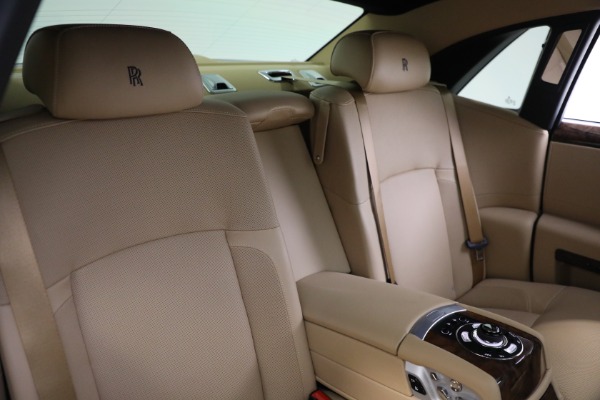 Used 2011 Rolls-Royce Ghost for sale Sold at Bentley Greenwich in Greenwich CT 06830 17