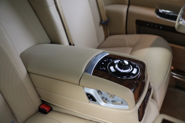 Used 2011 Rolls-Royce Ghost for sale Sold at Bentley Greenwich in Greenwich CT 06830 21