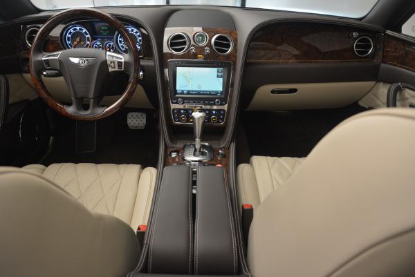 Used 2015 Bentley Flying Spur V8 for sale Sold at Bentley Greenwich in Greenwich CT 06830 25