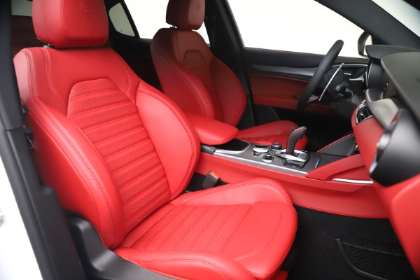 New 2021 Alfa Romeo Stelvio Ti Sport Q4 for sale Call for price at Bentley Greenwich in Greenwich CT 06830 20