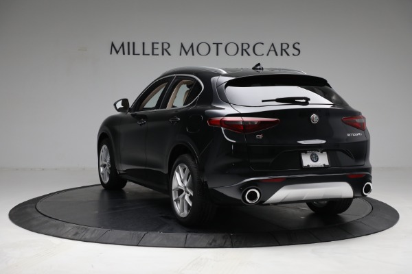 New 2021 Alfa Romeo Stelvio Ti Lusso Q4 for sale Sold at Bentley Greenwich in Greenwich CT 06830 5