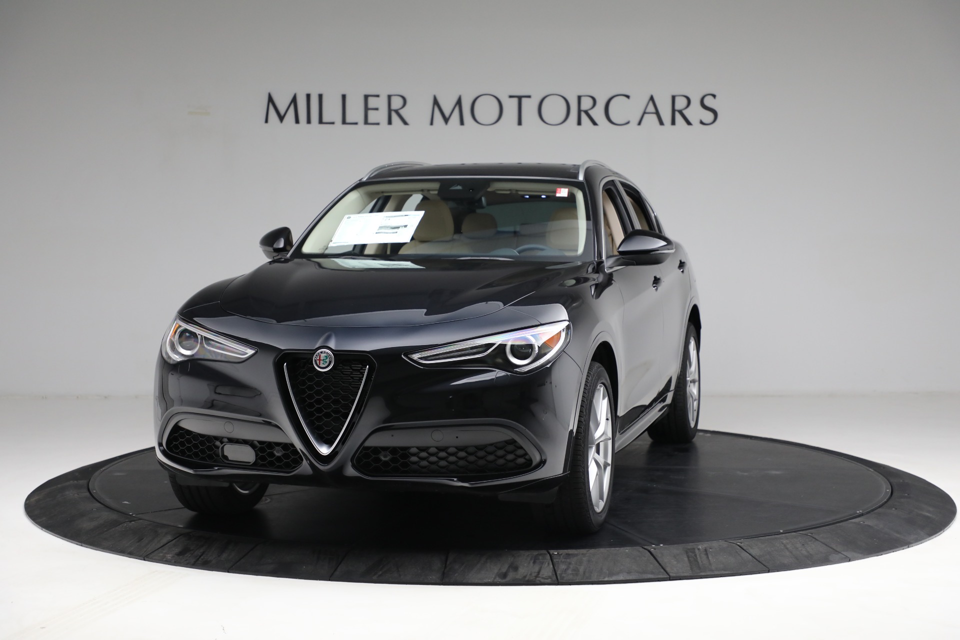 New 2021 Alfa Romeo Stelvio Ti Lusso Q4 for sale Sold at Bentley Greenwich in Greenwich CT 06830 1