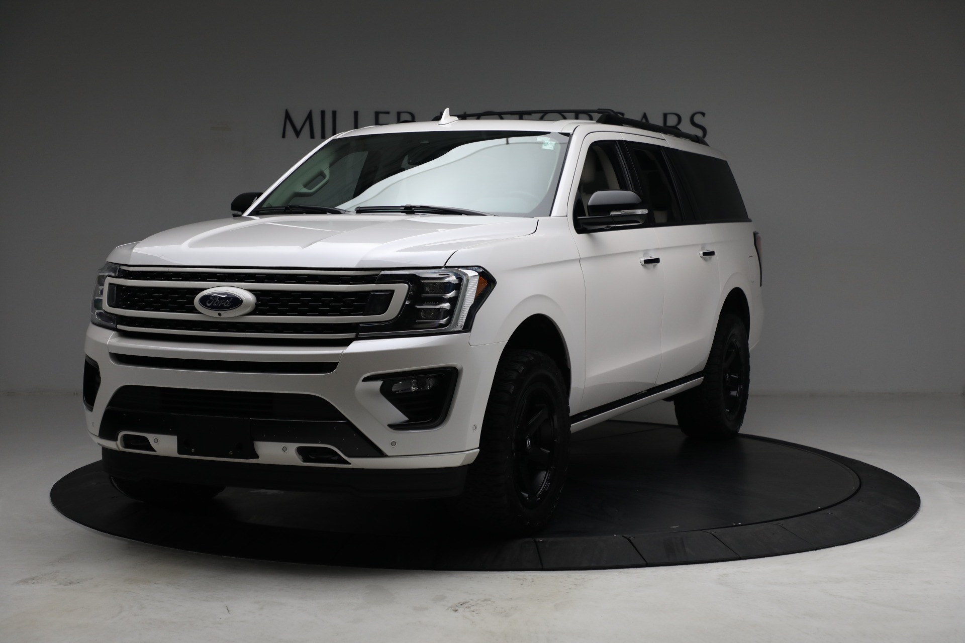 Used 2019 Ford Expedition MAX Platinum for sale Sold at Bentley Greenwich in Greenwich CT 06830 1