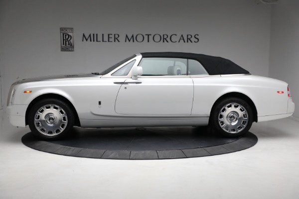 Used 2017 Rolls-Royce Phantom Drophead Coupe for sale Sold at Bentley Greenwich in Greenwich CT 06830 11