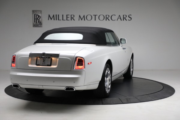Used 2017 Rolls-Royce Phantom Drophead Coupe for sale Sold at Bentley Greenwich in Greenwich CT 06830 13