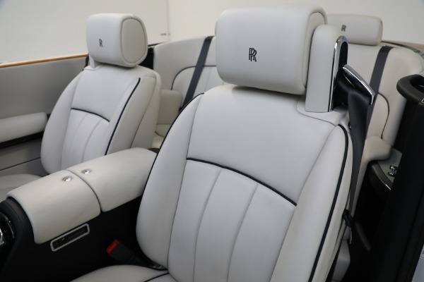 Used 2017 Rolls-Royce Phantom Drophead Coupe for sale Sold at Bentley Greenwich in Greenwich CT 06830 18