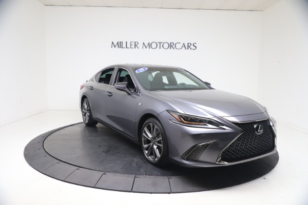 Used 2019 Lexus ES 350 F SPORT for sale Sold at Bentley Greenwich in Greenwich CT 06830 11