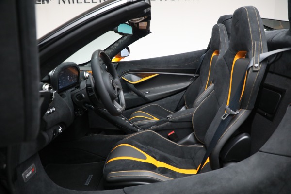 New 2021 McLaren 720S Spider for sale Sold at Bentley Greenwich in Greenwich CT 06830 25