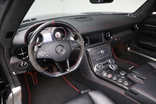 Used 2014 Mercedes-Benz SLS AMG GT for sale Sold at Bentley Greenwich in Greenwich CT 06830 17