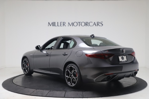 New 2022 Alfa Romeo Giulia Veloce for sale Sold at Bentley Greenwich in Greenwich CT 06830 5