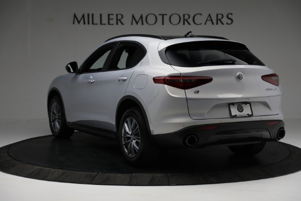 New 2022 Alfa Romeo Stelvio Sprint for sale Sold at Bentley Greenwich in Greenwich CT 06830 5