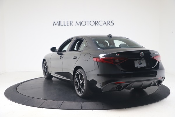 New 2022 Alfa Romeo Giulia Veloce for sale Sold at Bentley Greenwich in Greenwich CT 06830 5