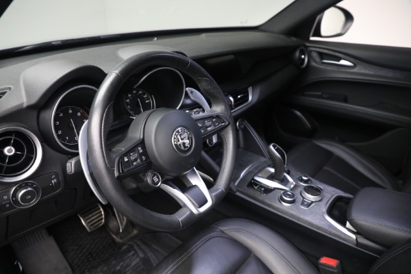 New 2022 Alfa Romeo Stelvio Sprint for sale $52,305 at Bentley Greenwich in Greenwich CT 06830 21