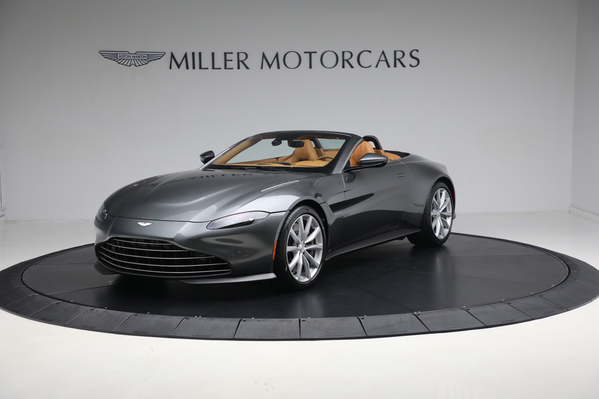 Used 2021 Aston Martin Vantage Roadster for sale Sold at Bentley Greenwich in Greenwich CT 06830 1