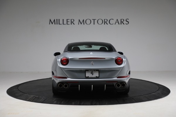 Used 2017 Ferrari California T for sale Sold at Bentley Greenwich in Greenwich CT 06830 18