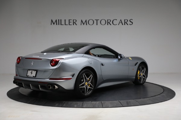 Used 2017 Ferrari California T for sale Sold at Bentley Greenwich in Greenwich CT 06830 20