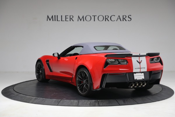 Used 2015 Chevrolet Corvette Z06 for sale Sold at Bentley Greenwich in Greenwich CT 06830 17