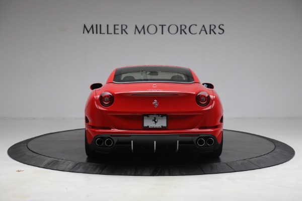 Used 2017 Ferrari California T for sale Sold at Bentley Greenwich in Greenwich CT 06830 18