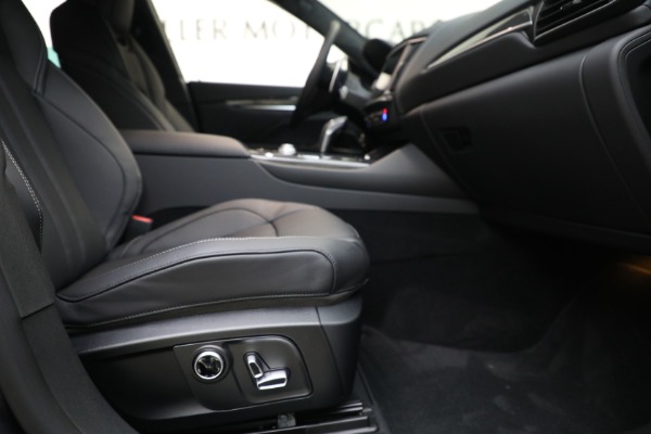 New 2022 Maserati Levante Modena for sale Sold at Bentley Greenwich in Greenwich CT 06830 22