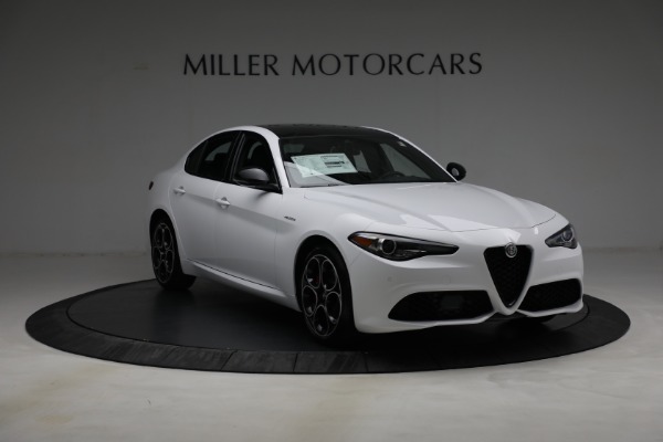 New 2022 Alfa Romeo Giulia Veloce for sale $54,985 at Bentley Greenwich in Greenwich CT 06830 11