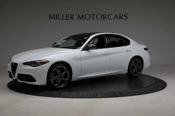 New 2022 Alfa Romeo Giulia Veloce for sale $54,985 at Bentley Greenwich in Greenwich CT 06830 2