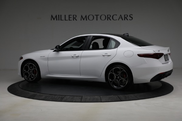 New 2022 Alfa Romeo Giulia Veloce for sale Sold at Bentley Greenwich in Greenwich CT 06830 4