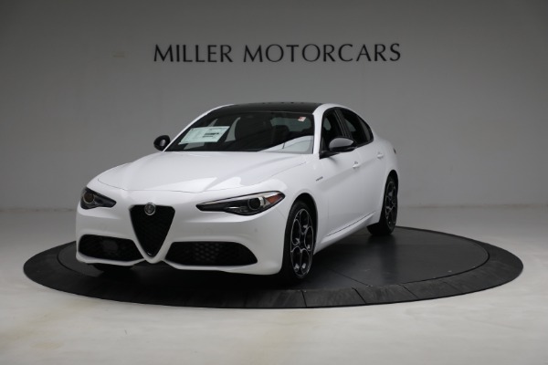 New 2022 Alfa Romeo Giulia Veloce for sale Sold at Bentley Greenwich in Greenwich CT 06830 1